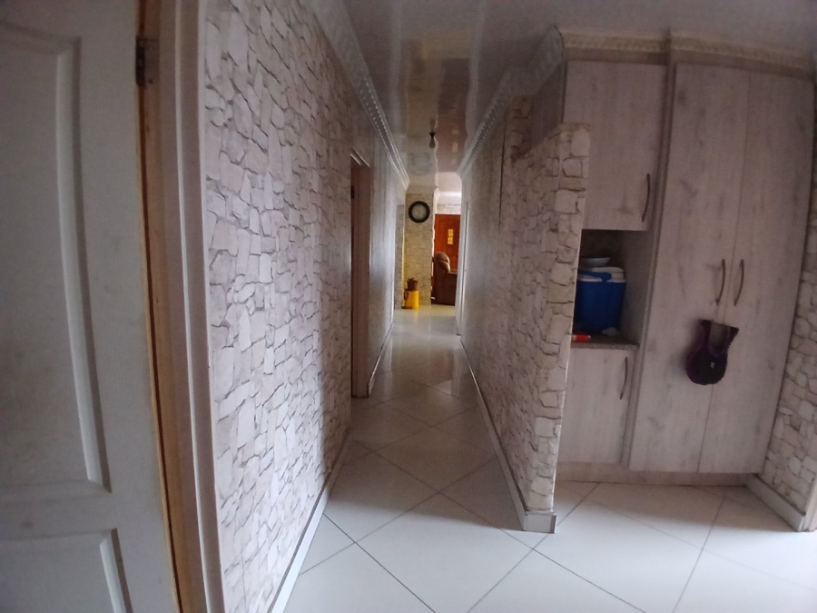 3 Bedroom Property for Sale in Maokeng Free State